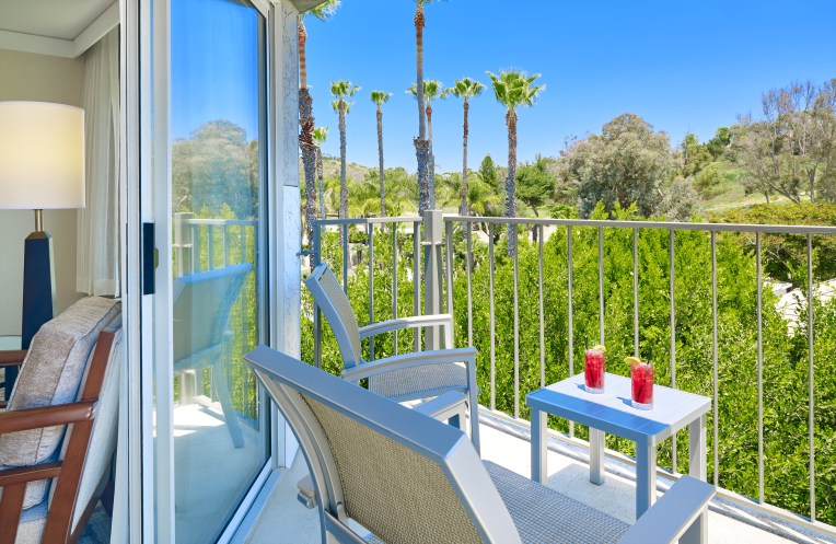 karlan_balcony_51721_working